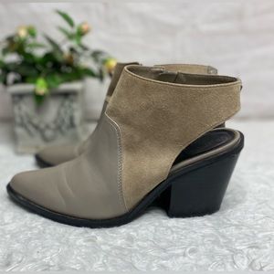 Circus By Sam Edelman  Booties size 8M